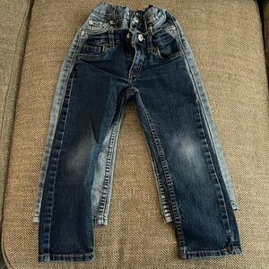 Levi Jeans. Used, great condition. Size 4